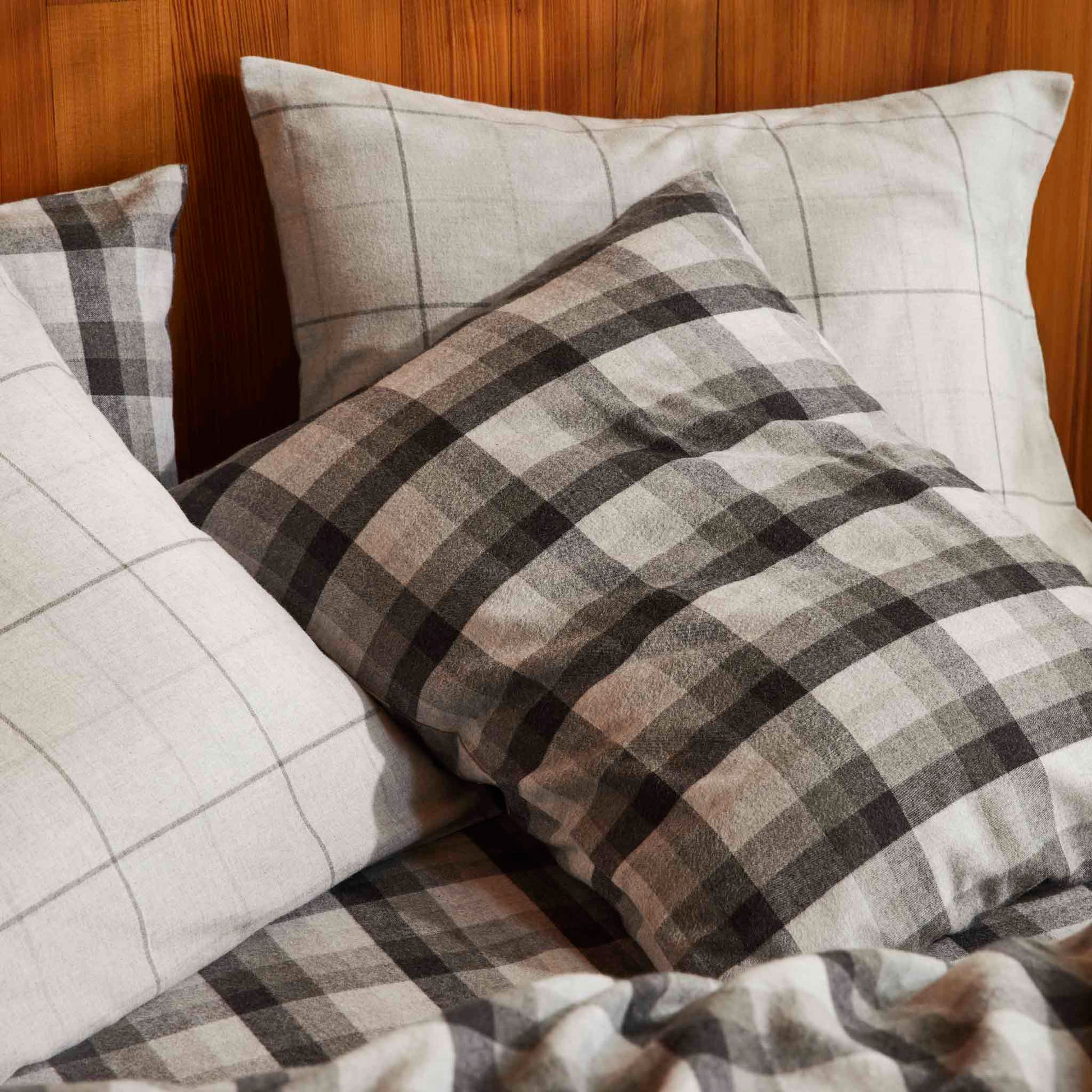 Brushed Flannel Pillowcase Set