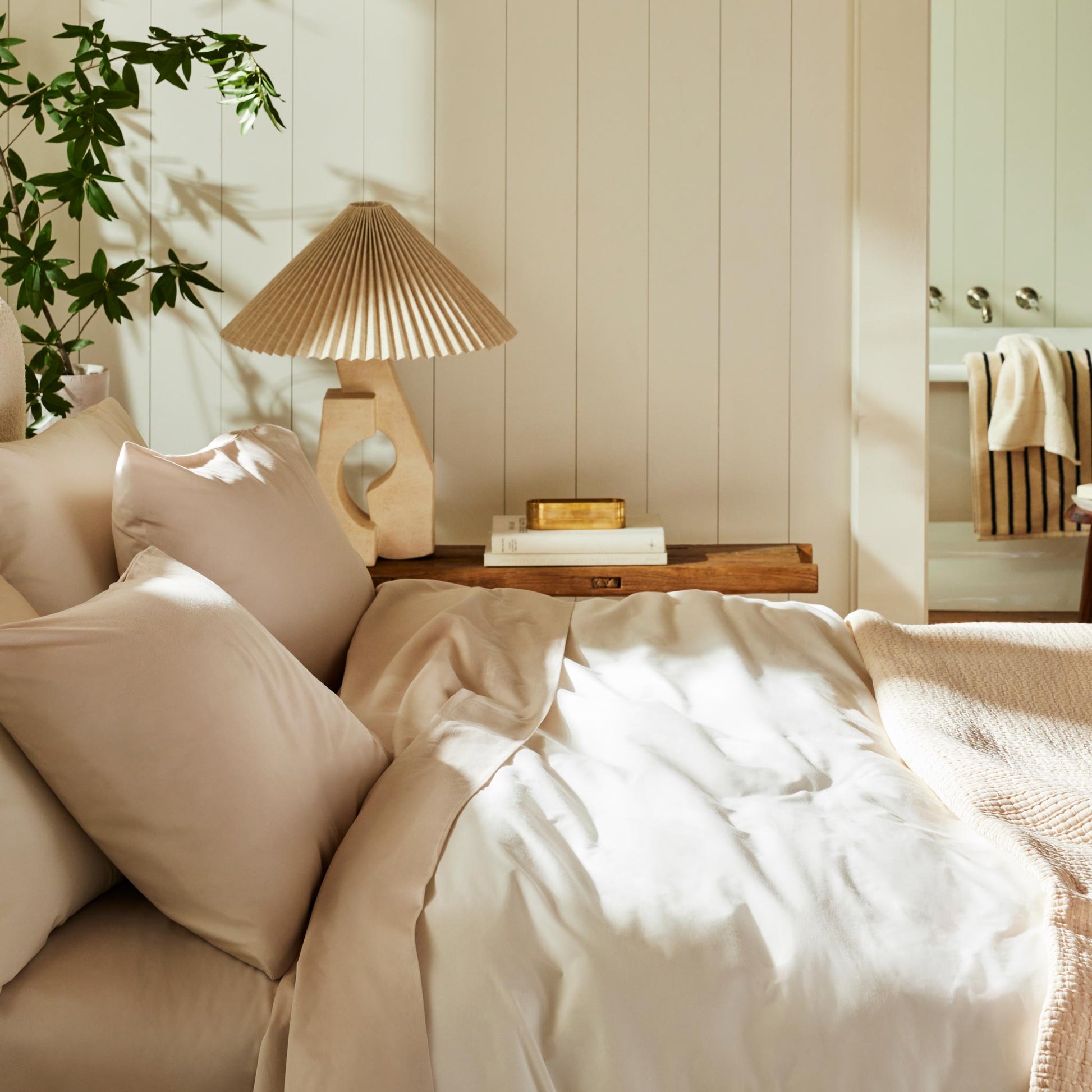 Luxe Sateen No Flat Sheet Set Bundle