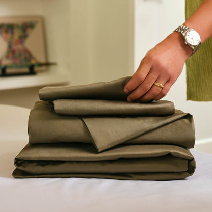 Luxe Sateen No Flat Sheet Set Bundle