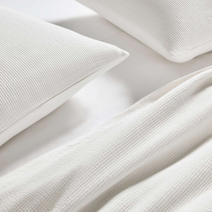 Ribbed Matelasse Quilt