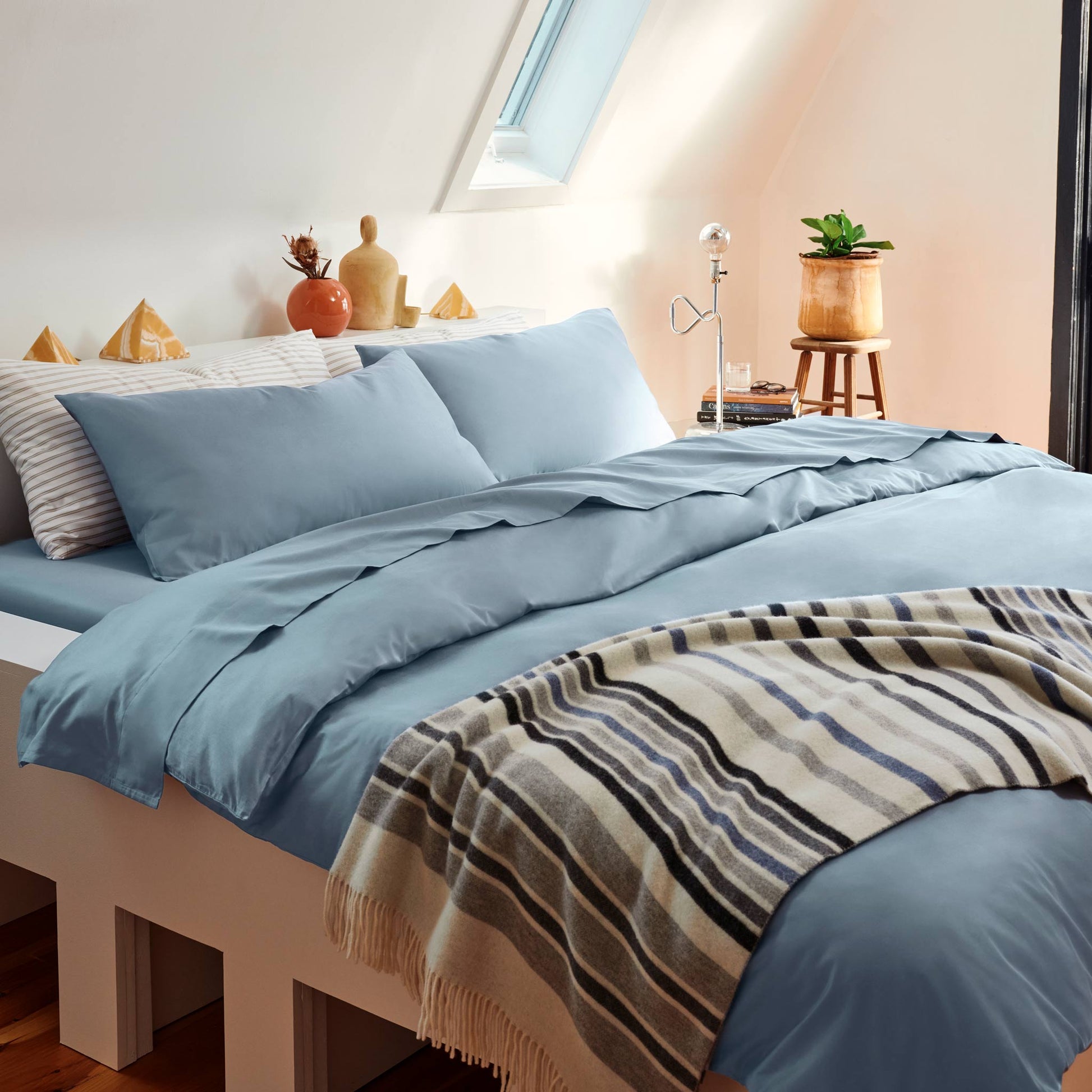 Luxe Sateen No Flat Sheet Set Bundle