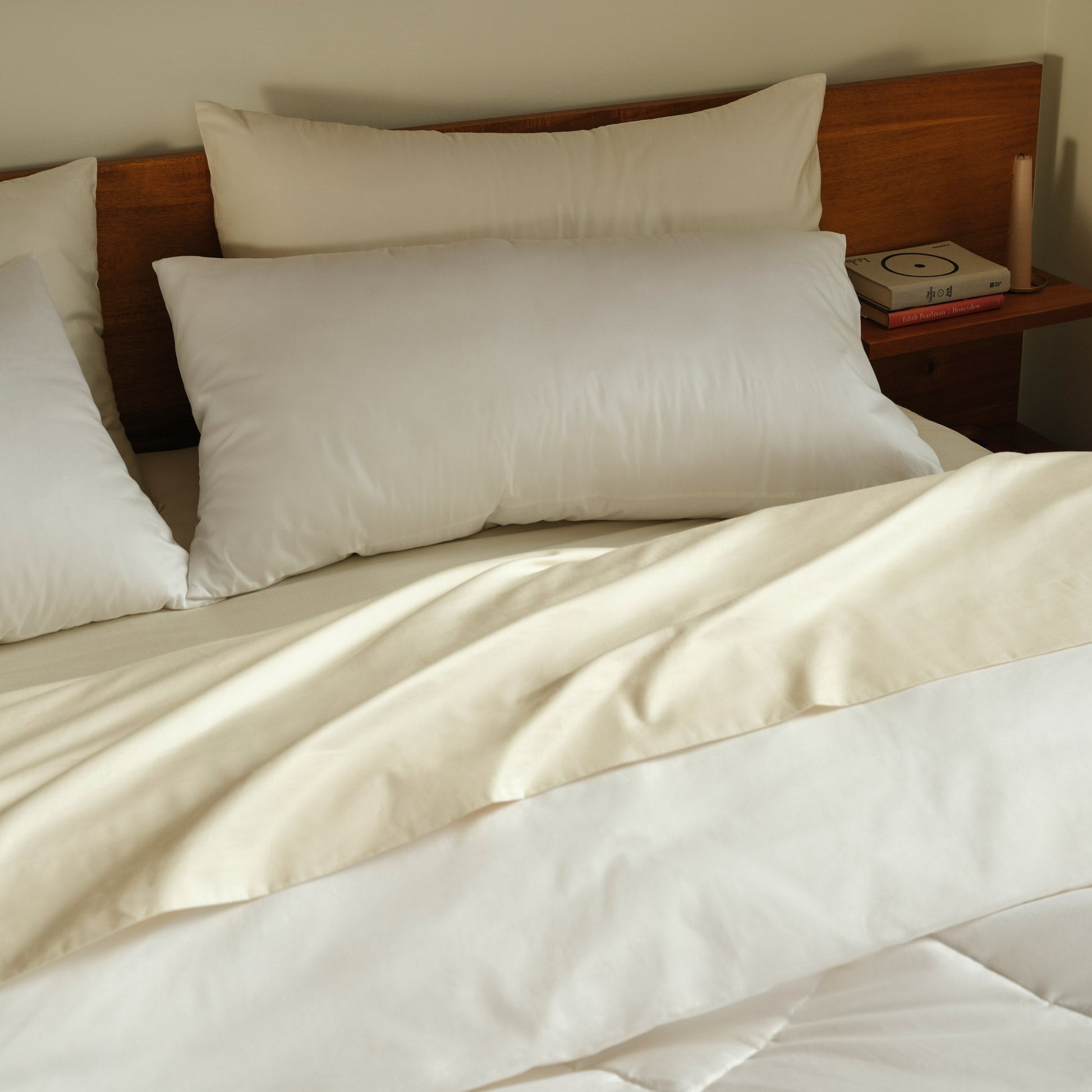 Luxe Sateen No Flat Sheet Set Bundle