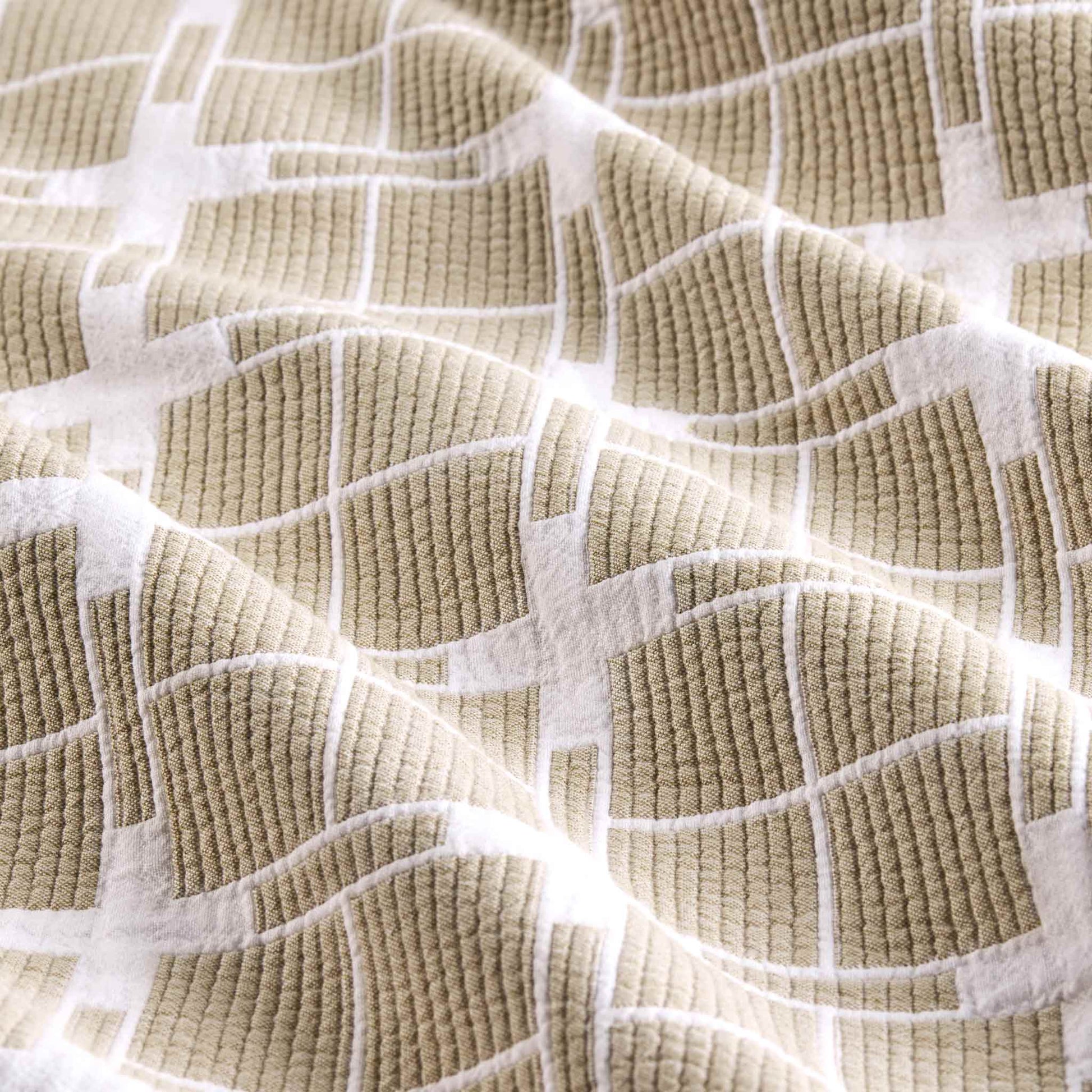 Ribbed Matelasse Quilt
