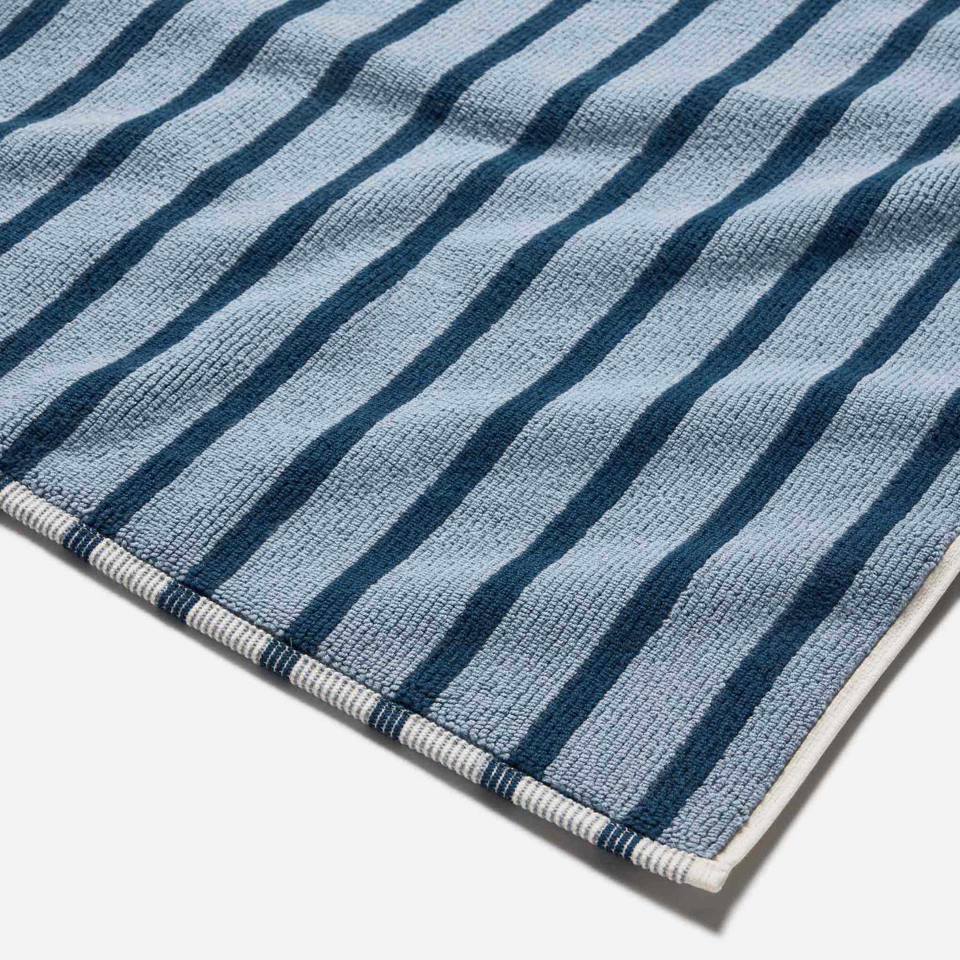Reversible Looped Bath Mat